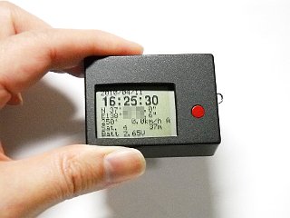 自作した液晶表示つき GPSデータロガー