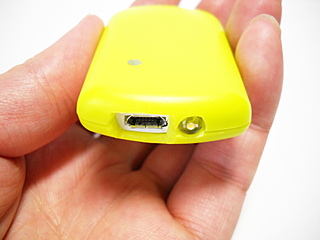 ポケットライト・前方のLEDと充電用microUSBコネクタ