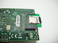 Raspberry Pi用 microSDカードアダプタ・Raspberry Piにセットしたところ(裏)